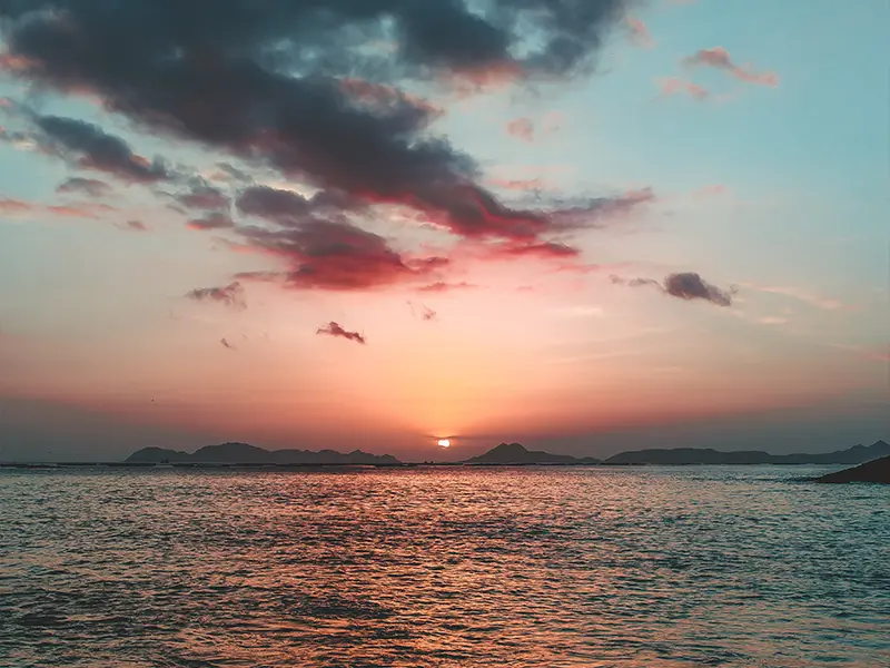 Tripsst-PellicanSunset-Before