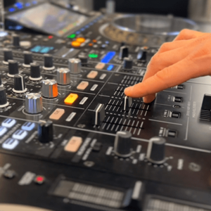 Learn how to be a Dj with Marbella Dj School