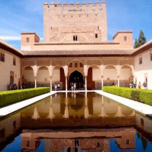 Alhambra & Nasrid Palaces: 3.5-Hr Audio Guided Tour