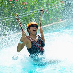Bavaro Park: Zipline Mega Splash