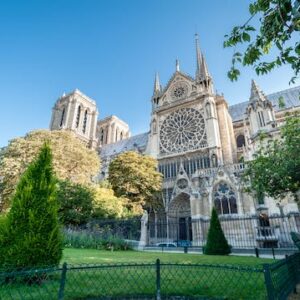 Notre Dame's Island with Sainte Chapelle and Marie Antoinette's Prison