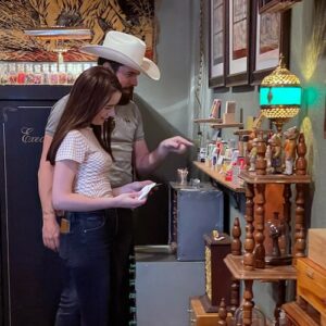 The Office of Collecting and Design: Flatlay Experience