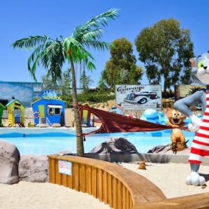 Parque Warner Beach skip-the-line tickets