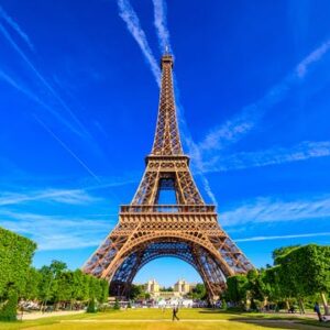 Lunch or dinner at the Eiffel Tower