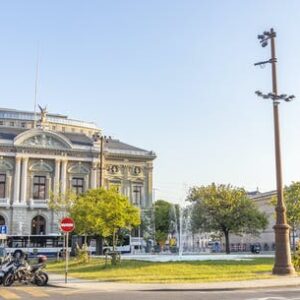 Explore Geneva in 1 hour with a local