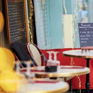 Food and wine tour in Montmartre