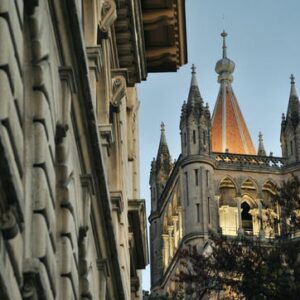 Explore Lausanne in 1 hour with a local