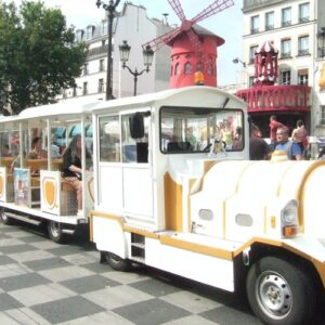Montmartre’s little train roundtrip tour