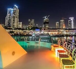 Miami boat party with free open bar and live Dj