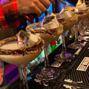 Cocktails, mocktails, and bites guided walking tour with tasting in Sacramento