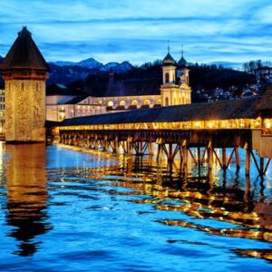 Private 1.5-hour Nightwatchman walk in Medieval Lucerne