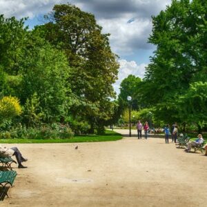 Champs-Elysées Gardens walking tour